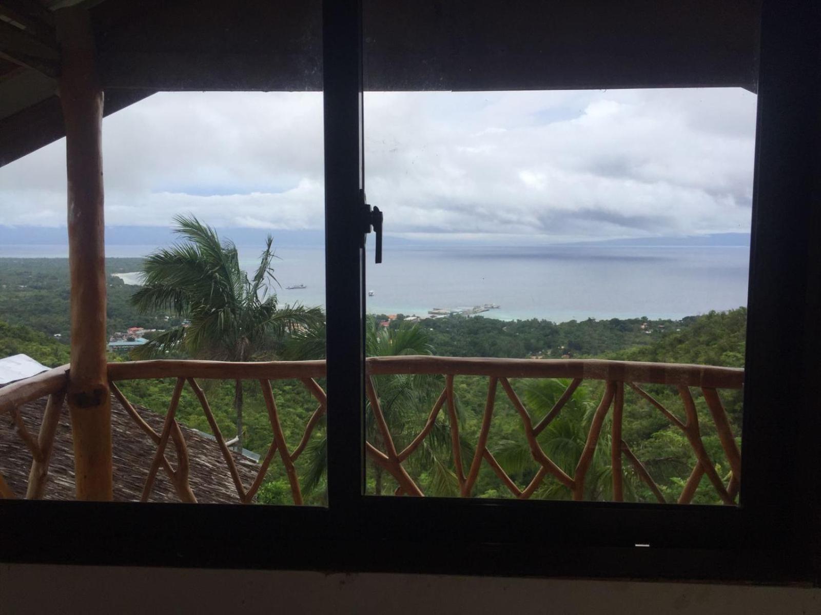 Thornton'S Sea View Cafe & Guesthouse Siquijor Exterior photo