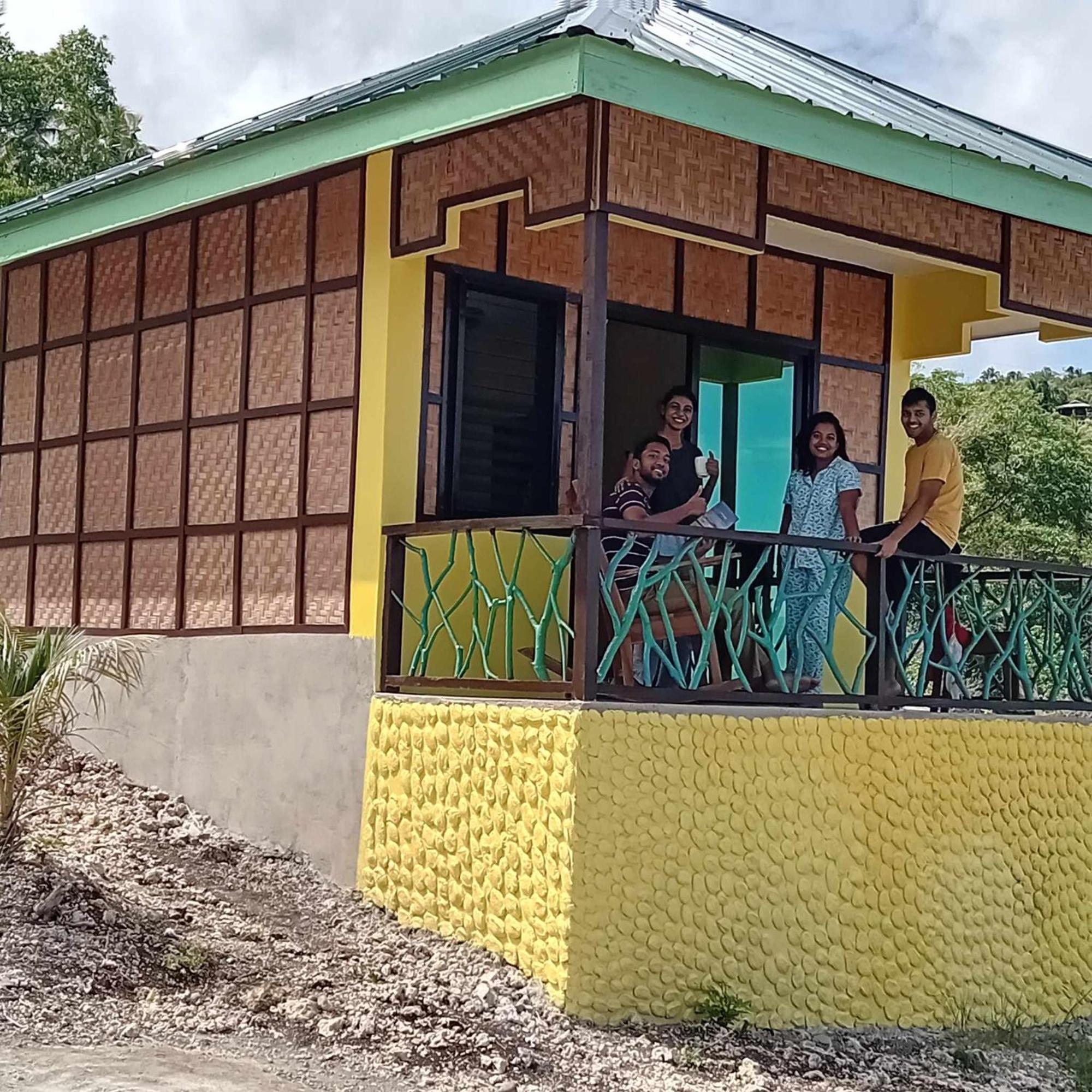 Thornton'S Sea View Cafe & Guesthouse Siquijor Exterior photo